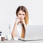 Ein falsches Bild vom Job geben