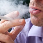 Sich die überflüssigen Zigaretten bewusst machen