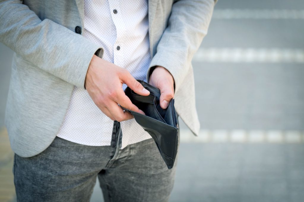 10 Gründe, warum du es nicht schaffst zu sparen