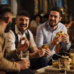 Männer allein zu Haus