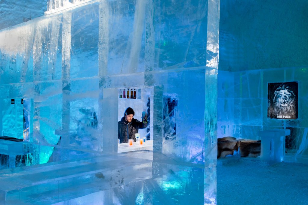 In der Eisbar nur kalte Getränke