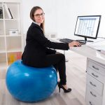 Stuhl & Sitzball