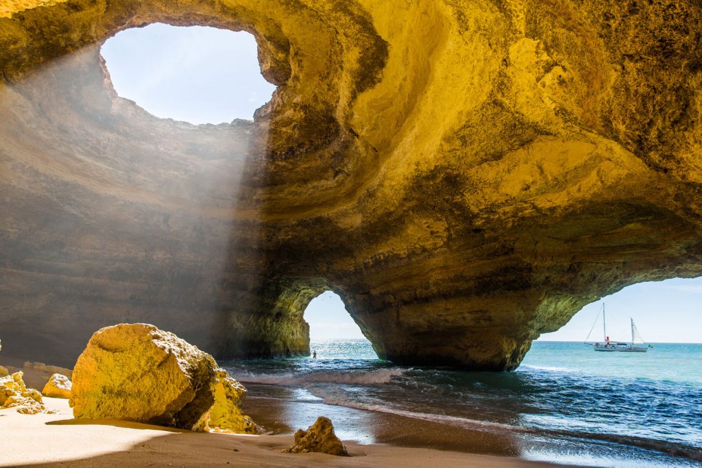 Höhlen der Algarve