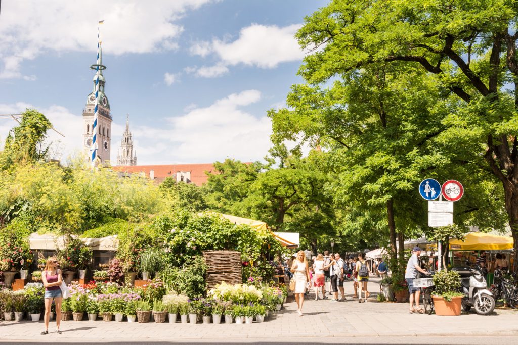 Millionenstadt und Dorf
