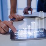 Die Frage ist: Ab wann und für wen lohnt sich Factoring?