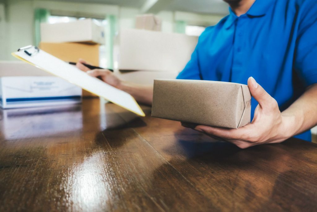 Darf ich private Post an die Büro-Adresse liefern lassen?