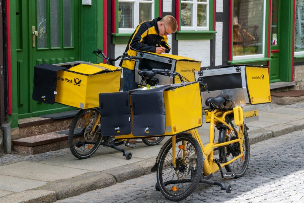 Postboten