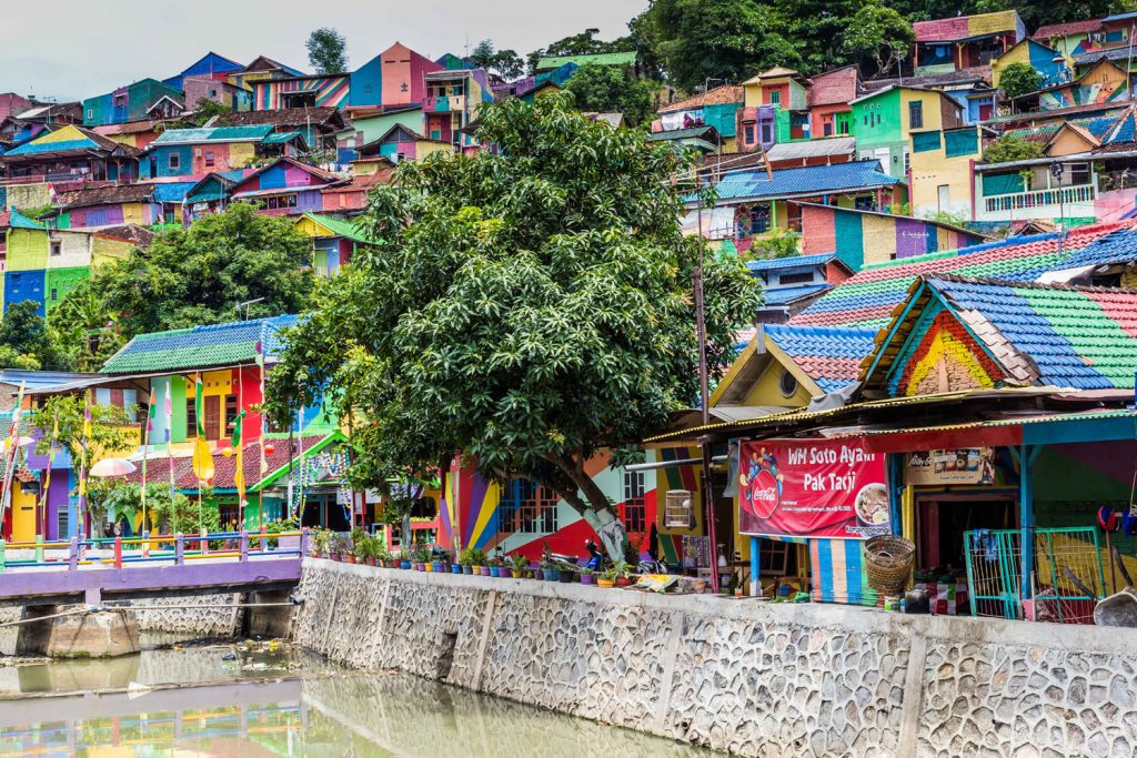 Kampung Pelangi, Indonesien
