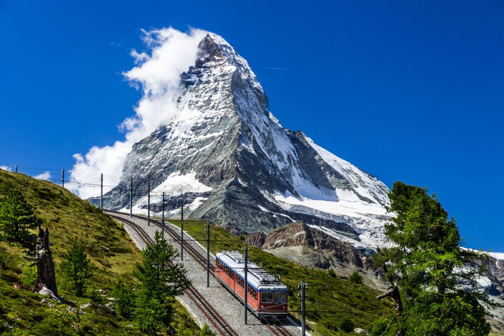 Mit dem Zug durchs Alpenpanorama