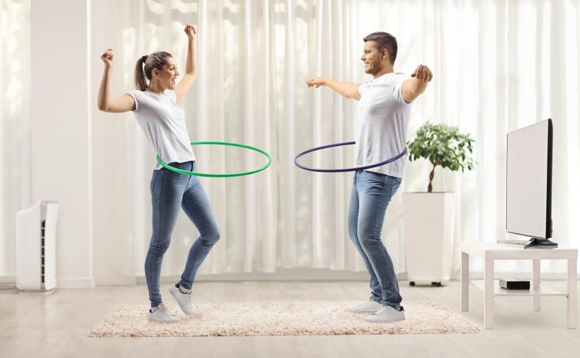 Mit Hula Hoop Abnehmen: Der neue alte Fitnesstrend