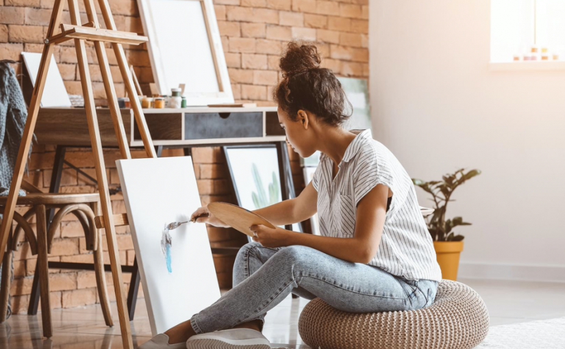 Drinnen bleiben ohne Langeweile: Tolle Hobbys für zuhause