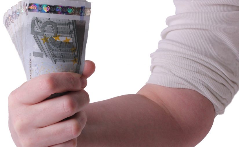 Wer ungerechtfertigt Bankgebühren zahlen musste, kann diese von seiner Bank zurückfordern