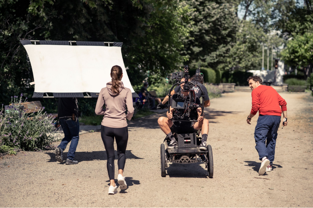 Mittels hochwertiger Filmproduktionen lassen sich Reichweite und Sichtbarkeit erhöhen.