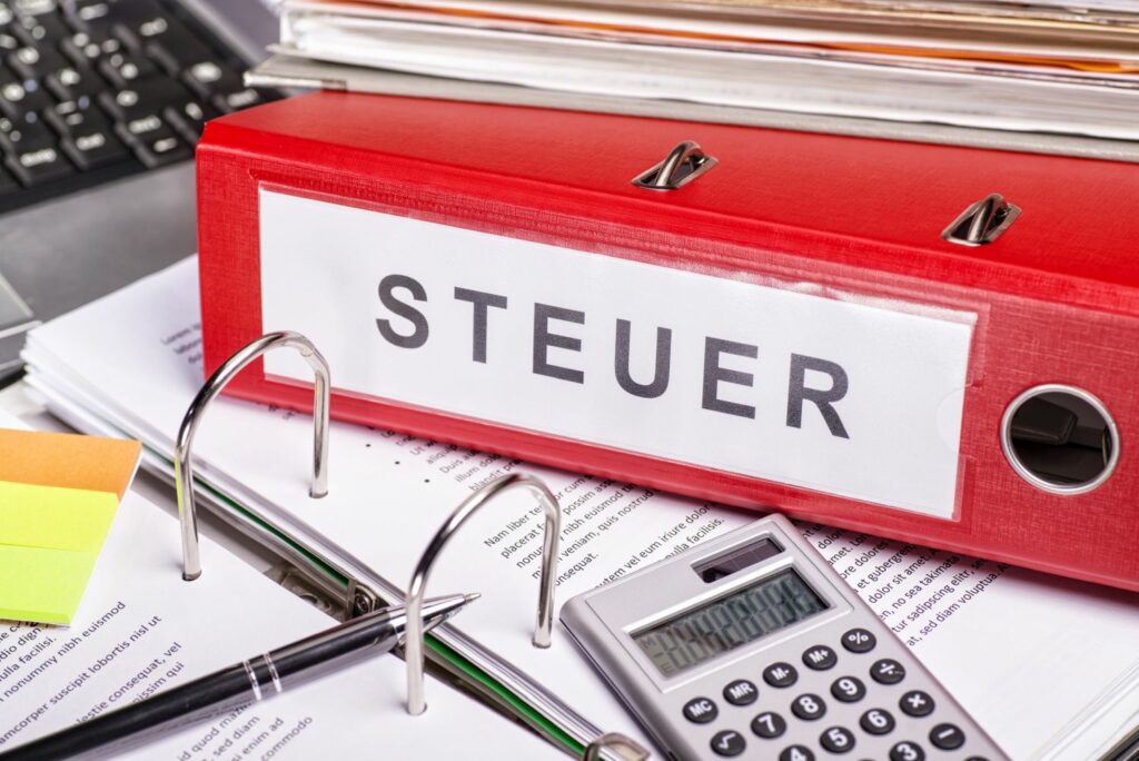 Steuern...