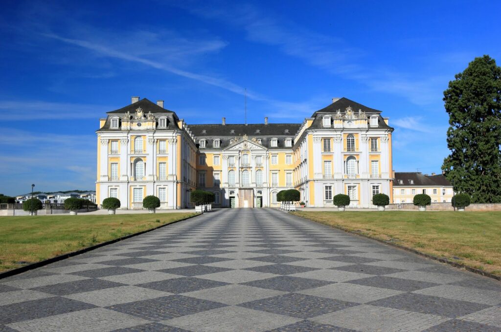 Brühl: Park am Museum