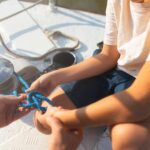 Um ein Segelboot lenken...