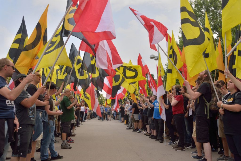 Kampf gegen Rechtsextremismus