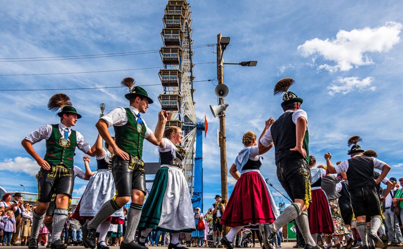 Zünftig gefeiert: Das waren die größten Volksfeste 2025